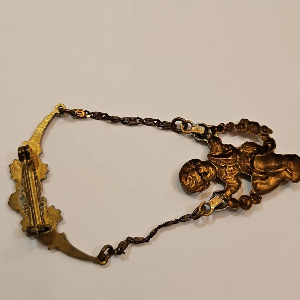RARE 1920s VINTAGE MIXED METALS CHERUB ANGEL SWINGING ON SWING BROOCH‎